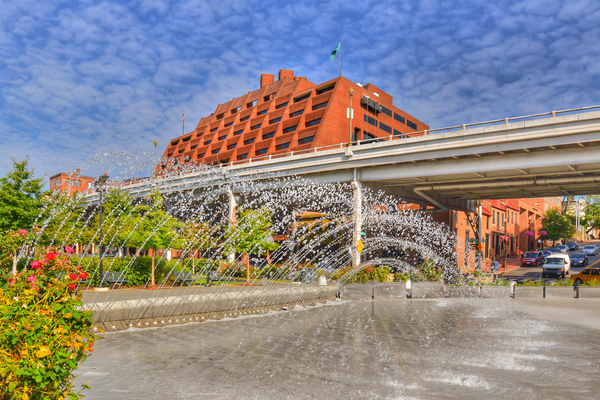 View of fountain, Whitehurst Freeway, and condos for sale in front of Georgetown Waterfront Park