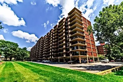 Condos for sale at The Horizon House in Arlington, VA