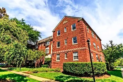 Condos for sale at The Palisade Gardens in Arlington, VA